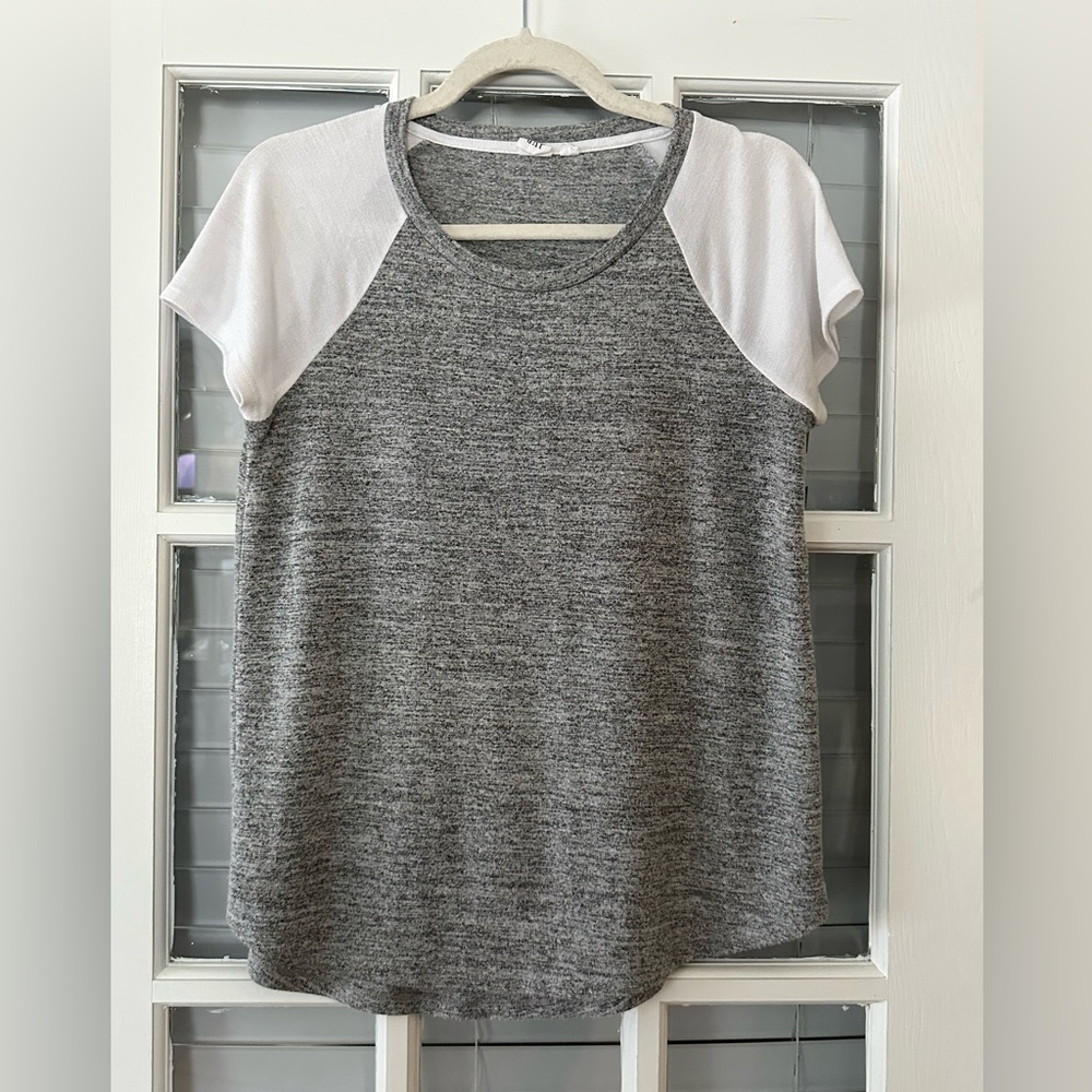GAP Women’s M Softspun Raglan Sleeve Marled Gray Soft Knit T-shirt | SKU 0982